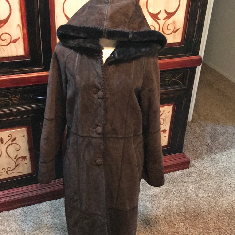 Vintage heavy/thick lined brown suede maxi coat